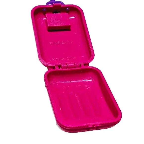 Barbie 2009 Mattel Hot Pink Airline Diva Flight Attendant Barbie Doll Luggage - Picture 3 of 5